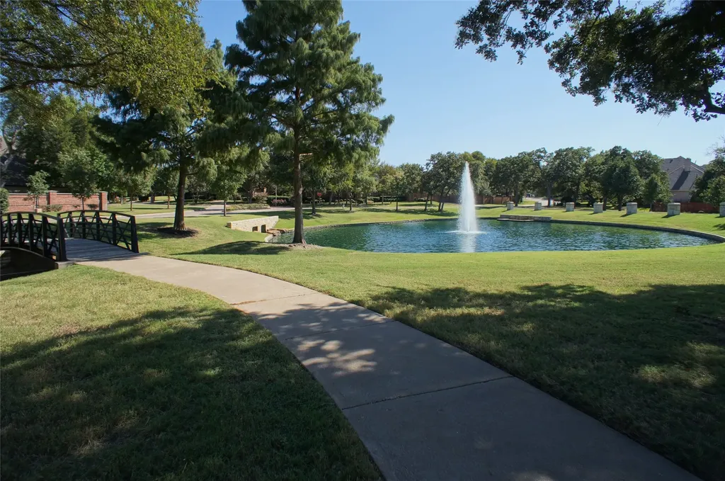 801 Ridgedale Court Southlake TX 76092