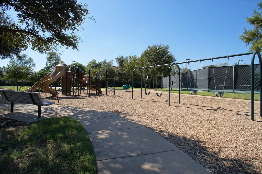801 Ridgedale Court Southlake TX 76092