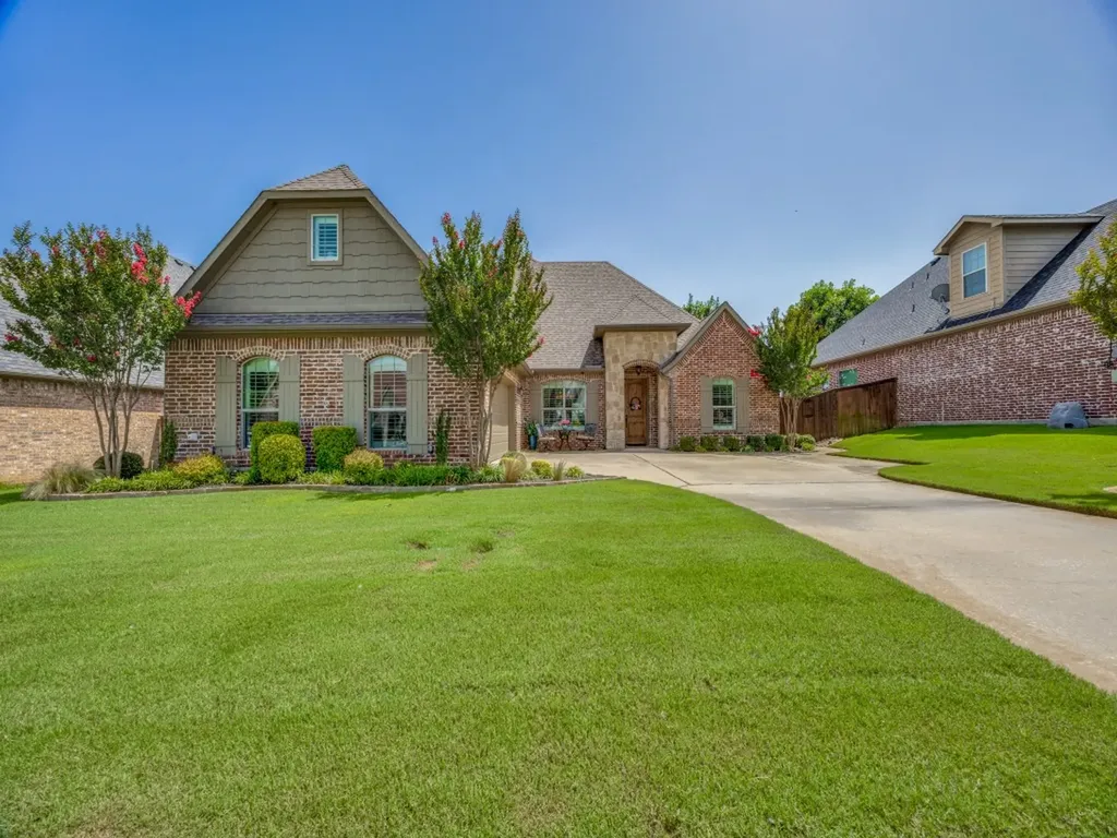 2924 Overland Trail Sherman TX 75092