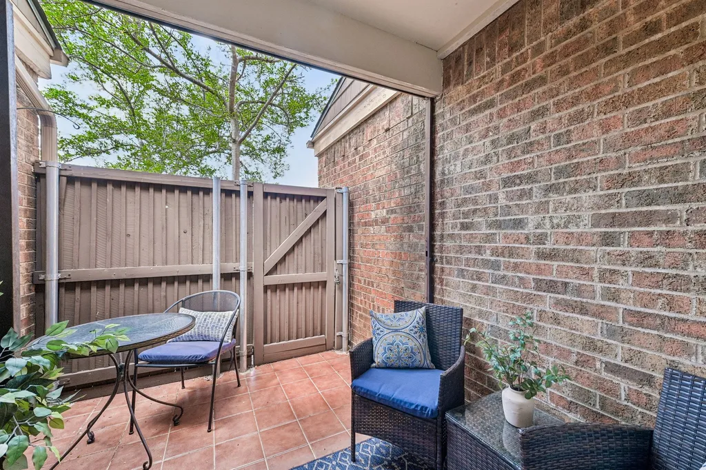 6017 Milton Street Dallas TX 75206