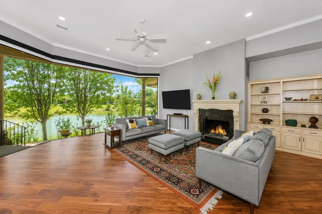5974 River Bend Drive Benbrook TX 76132