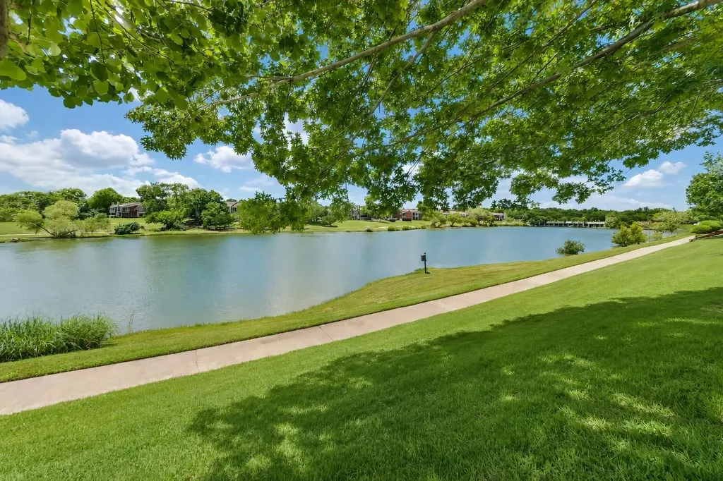 5974 River Bend Drive Benbrook TX 76132