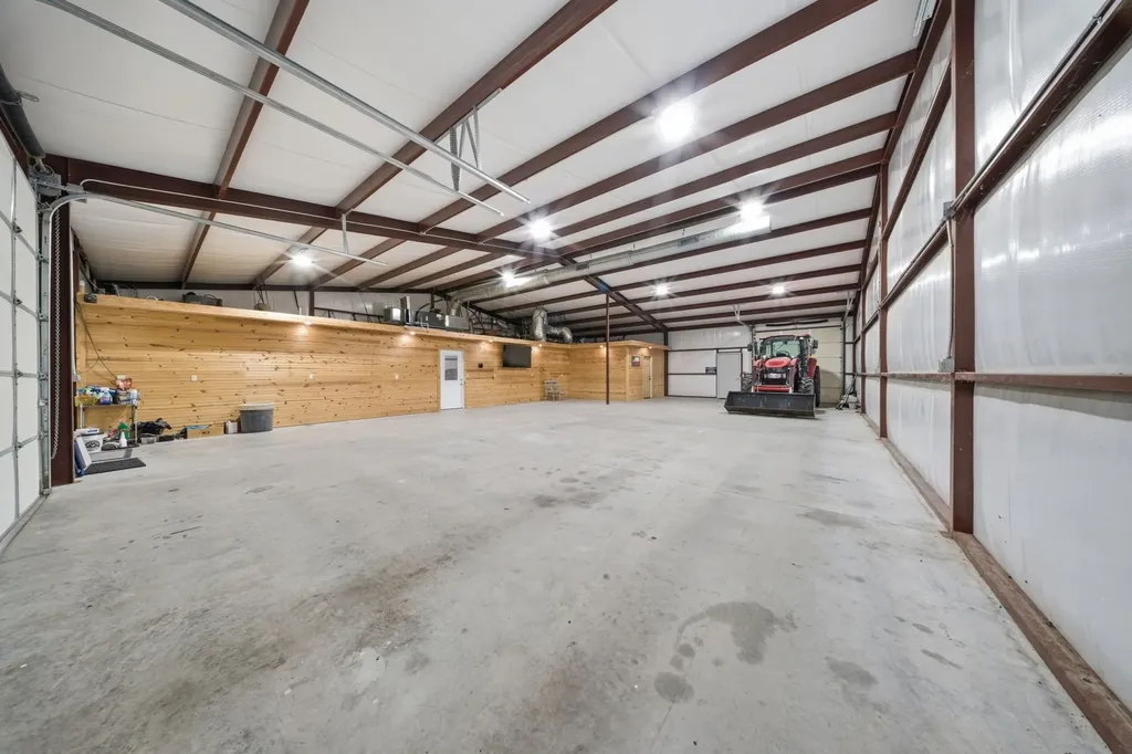 1632 County Road 4125 Iredell TX 76649