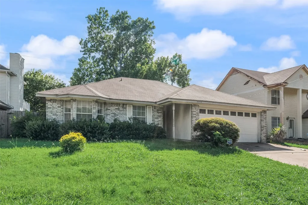 6010 Maple Leaf Drive Arlington TX 76017