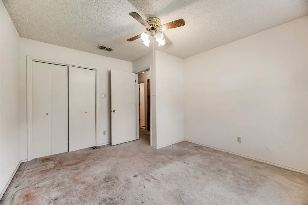 6010 Maple Leaf Drive Arlington TX 76017