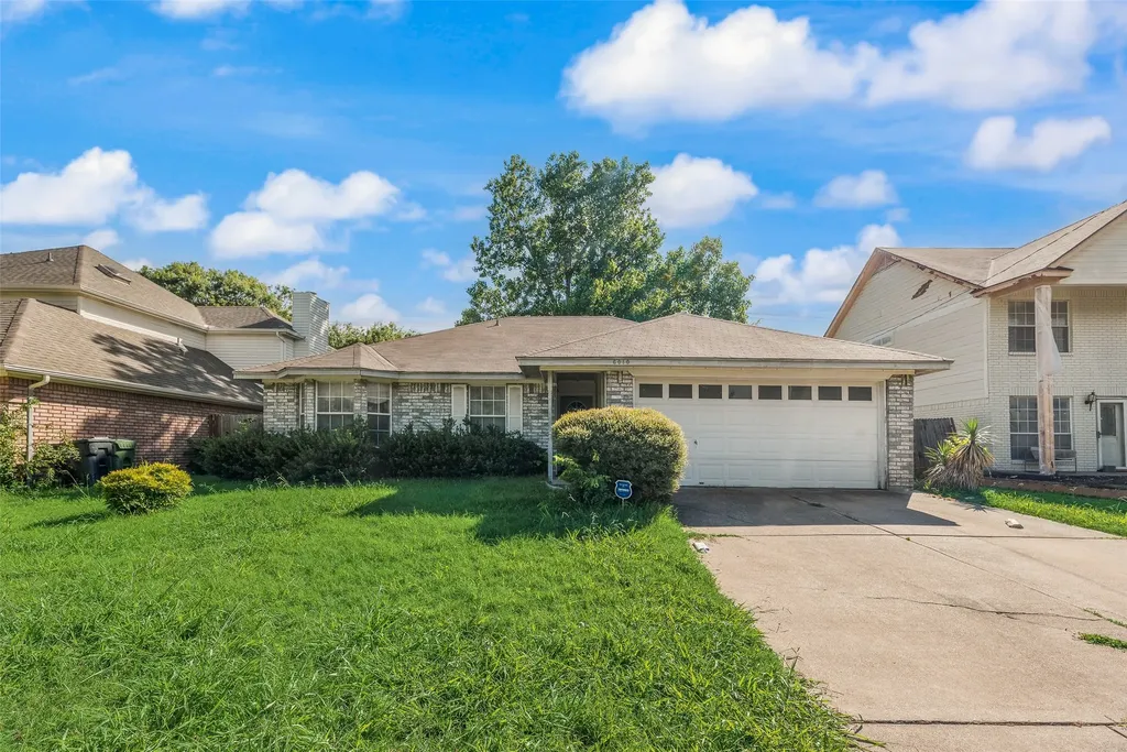 6010 Maple Leaf Drive Arlington TX 76017
