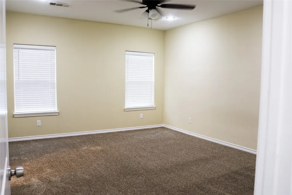2701 Easter Avenue Dallas TX 75216