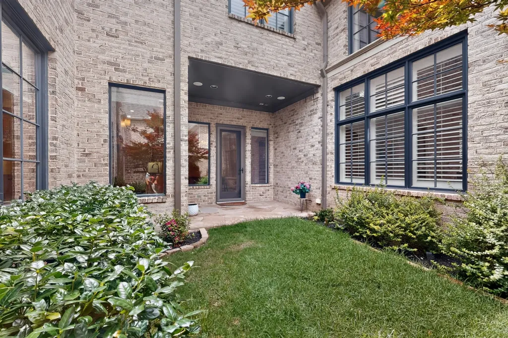 5920 Burgandy Street Plano TX 75093