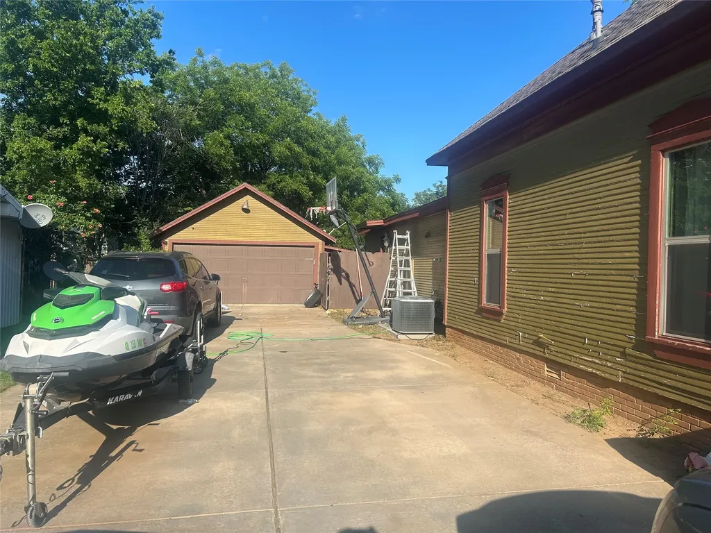 731 Kentucky Street Graham TX 76450