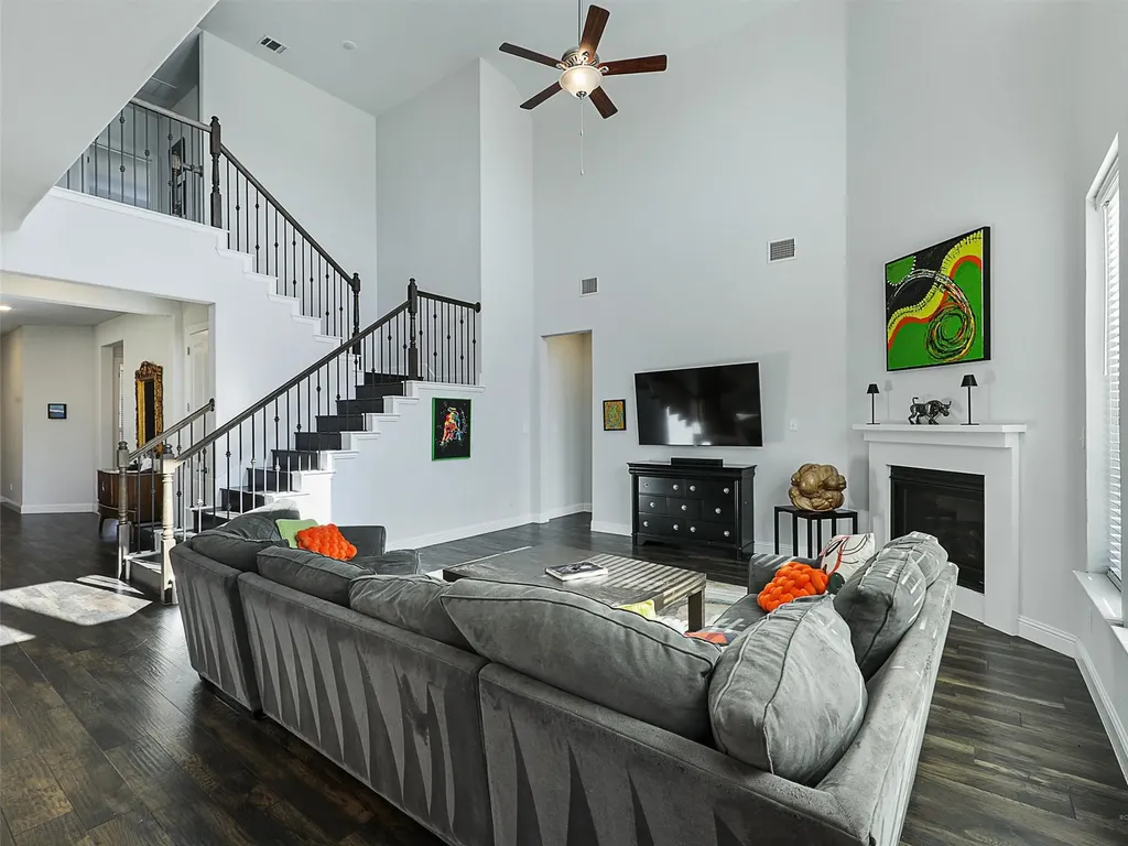 1820 Amazon Drive Plano TX 75075