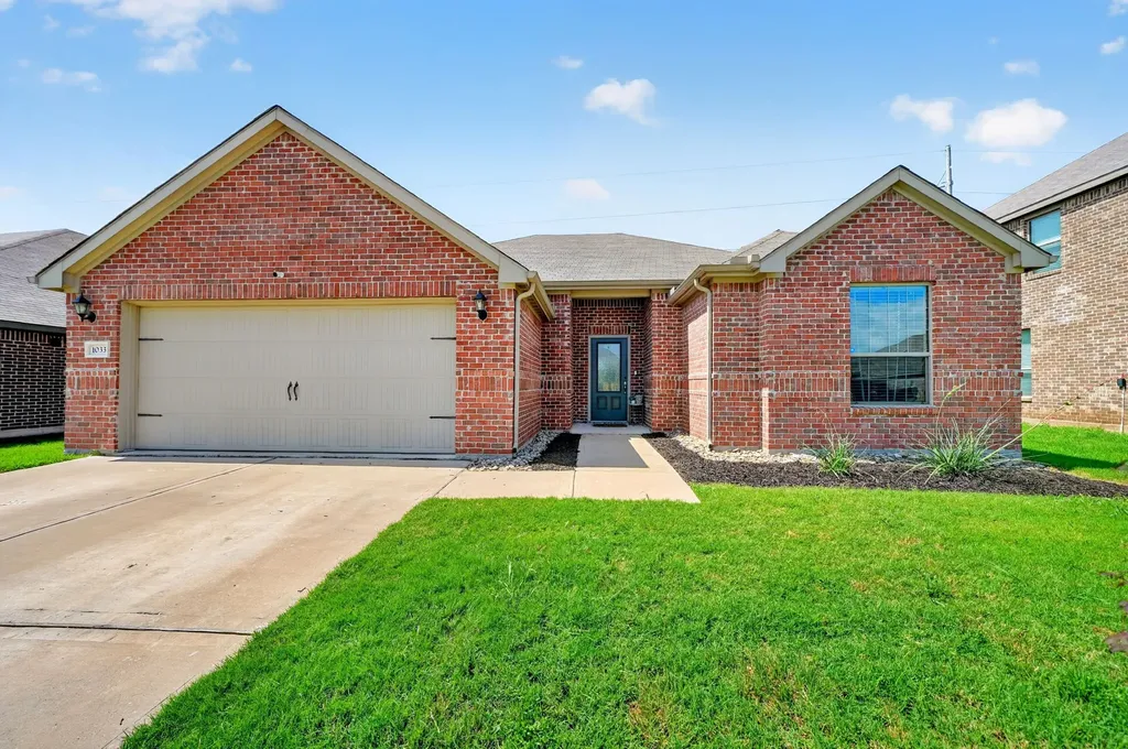 1033 Mcdonald Drive Crowley TX 76036