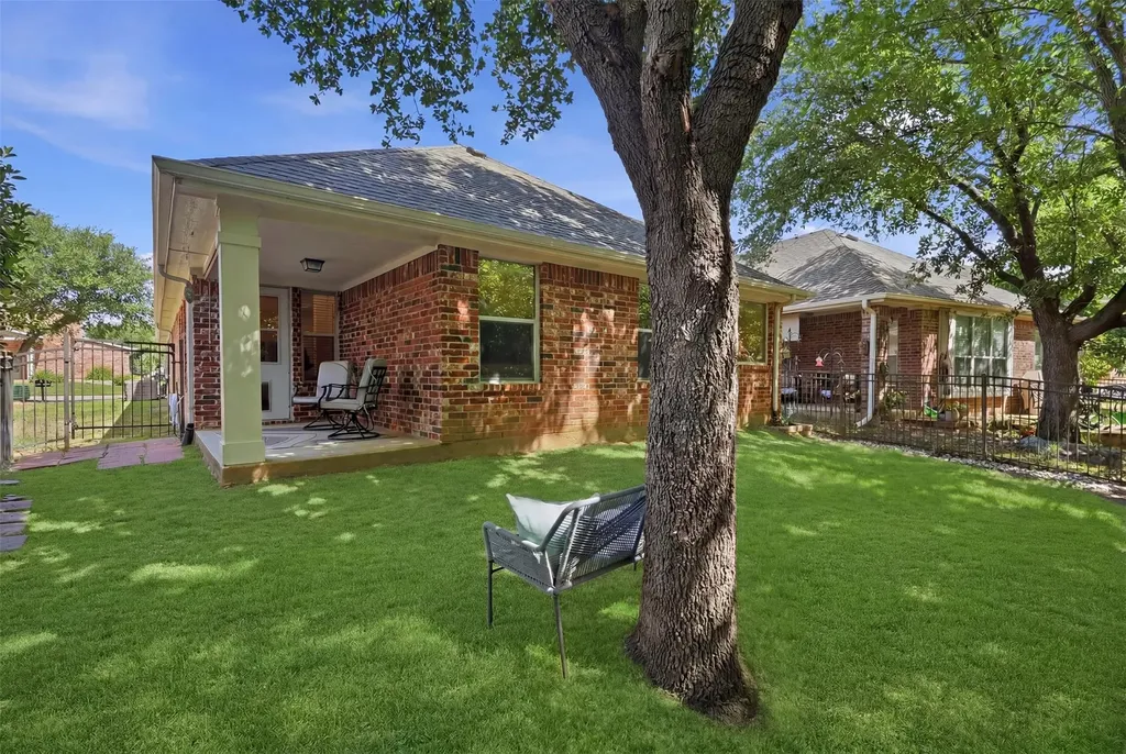 8618 Tyler Drive Lantana TX 76226