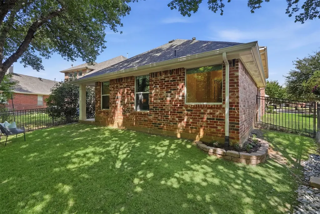8618 Tyler Drive Lantana TX 76226