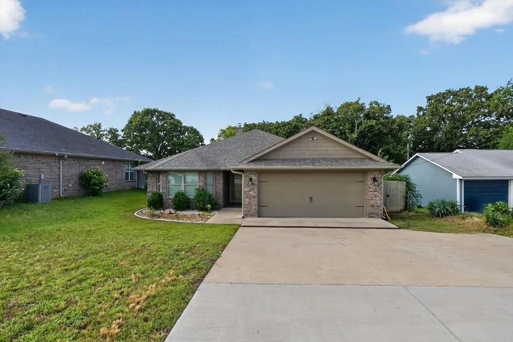 3016 Loy Lake Road Denison TX 75020