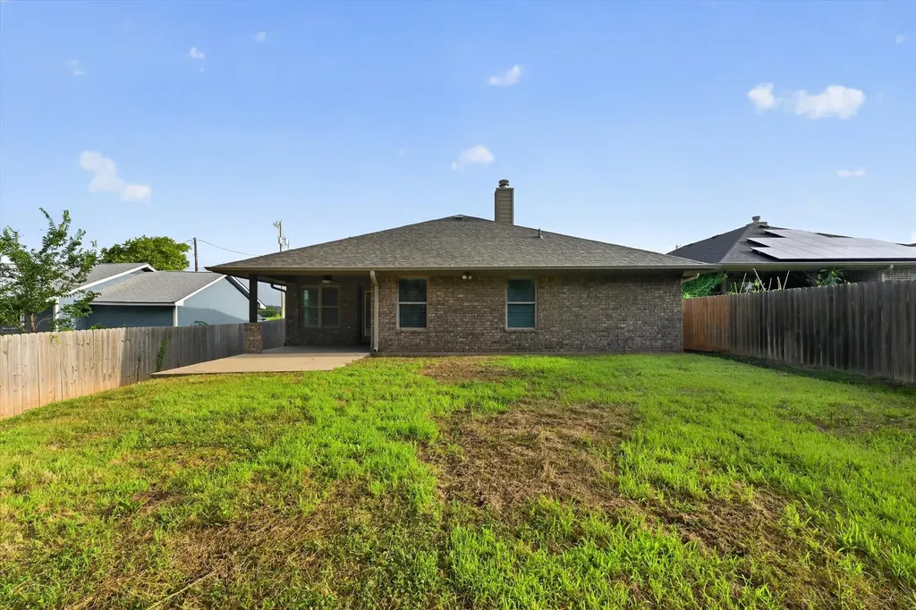 3016 Loy Lake Road Denison TX 75020