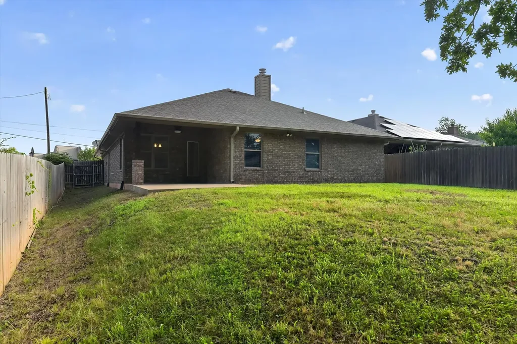 3016 Loy Lake Road Denison TX 75020