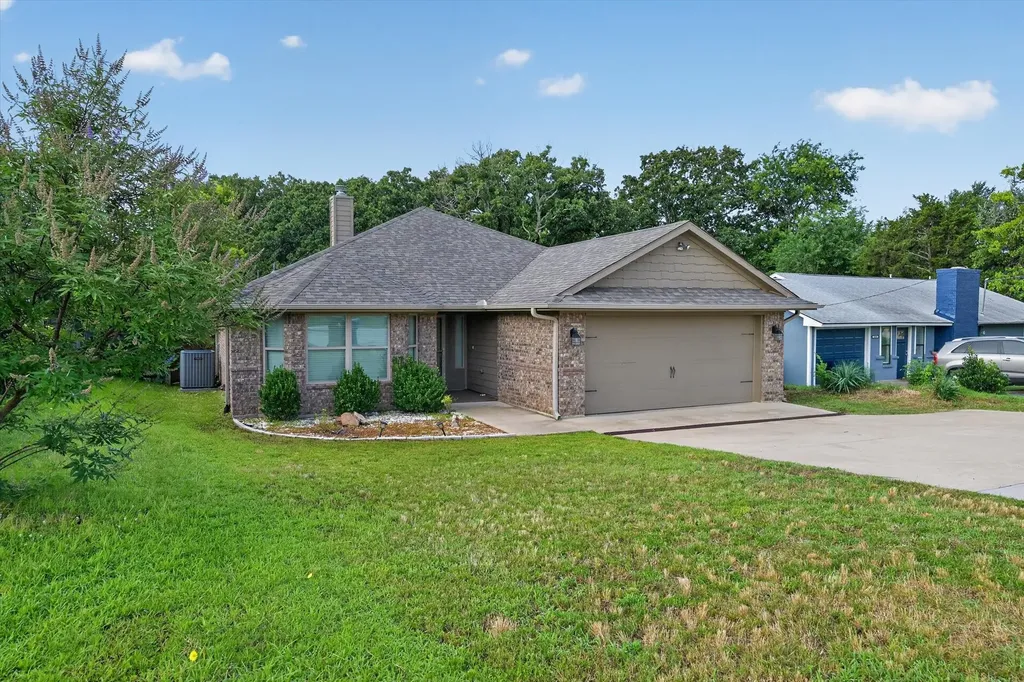 3016 Loy Lake Road Denison TX 75020