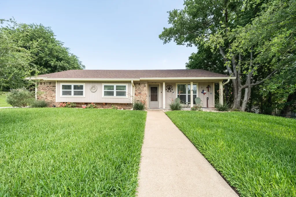9509 Stony Point Drive Woodway TX 76712