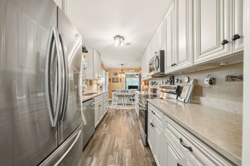 9509 Stony Point Drive Woodway TX 76712