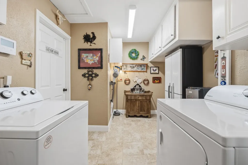 9509 Stony Point Drive Woodway TX 76712