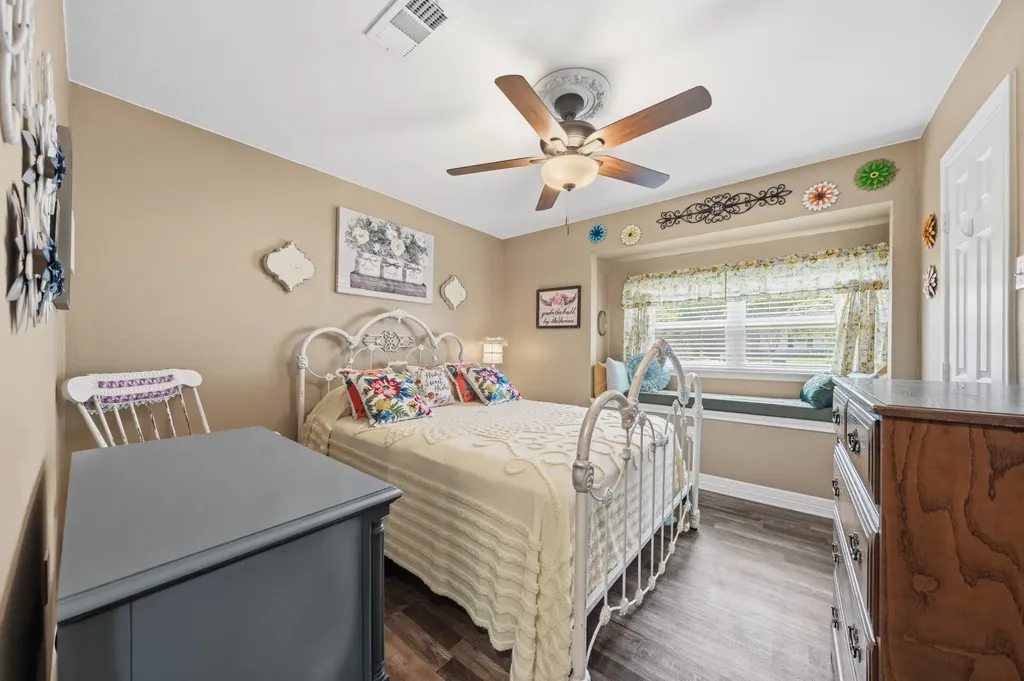 9509 Stony Point Drive Woodway TX 76712