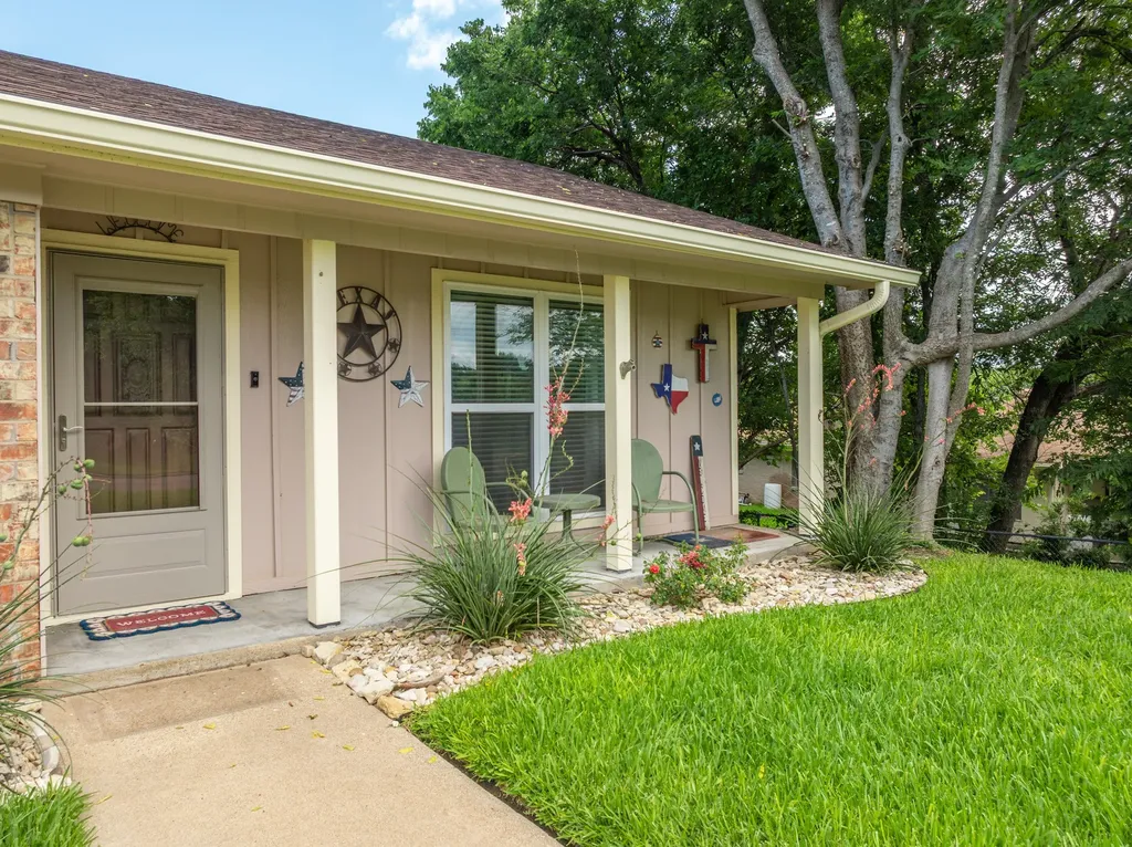 9509 Stony Point Drive Woodway TX 76712