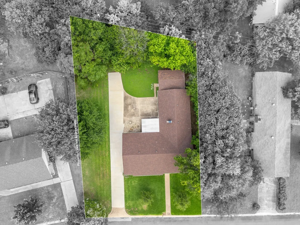 9509 Stony Point Drive Woodway TX 76712