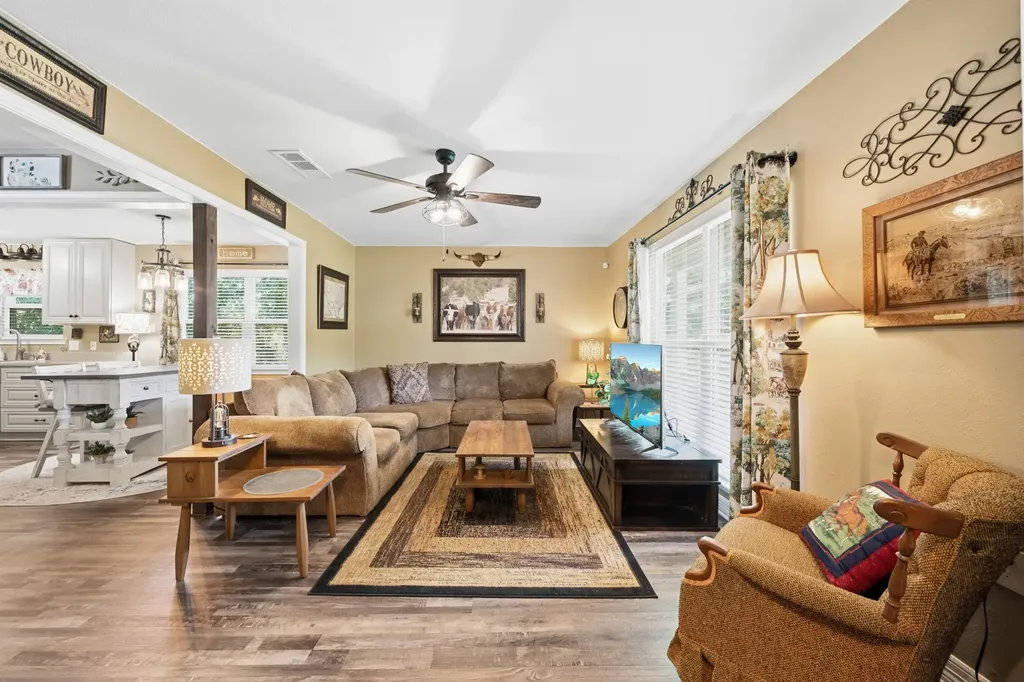 9509 Stony Point Drive Woodway TX 76712