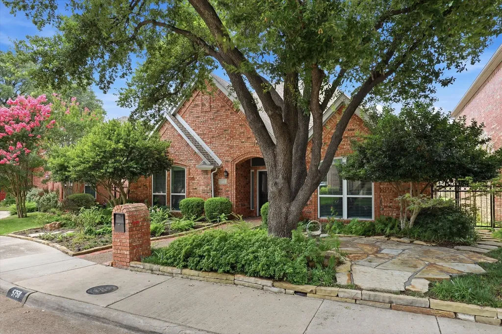 5750 Encore Drive Dallas TX 75240