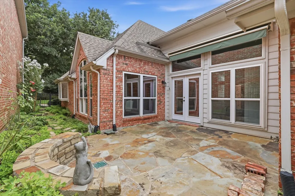 5750 Encore Drive Dallas TX 75240