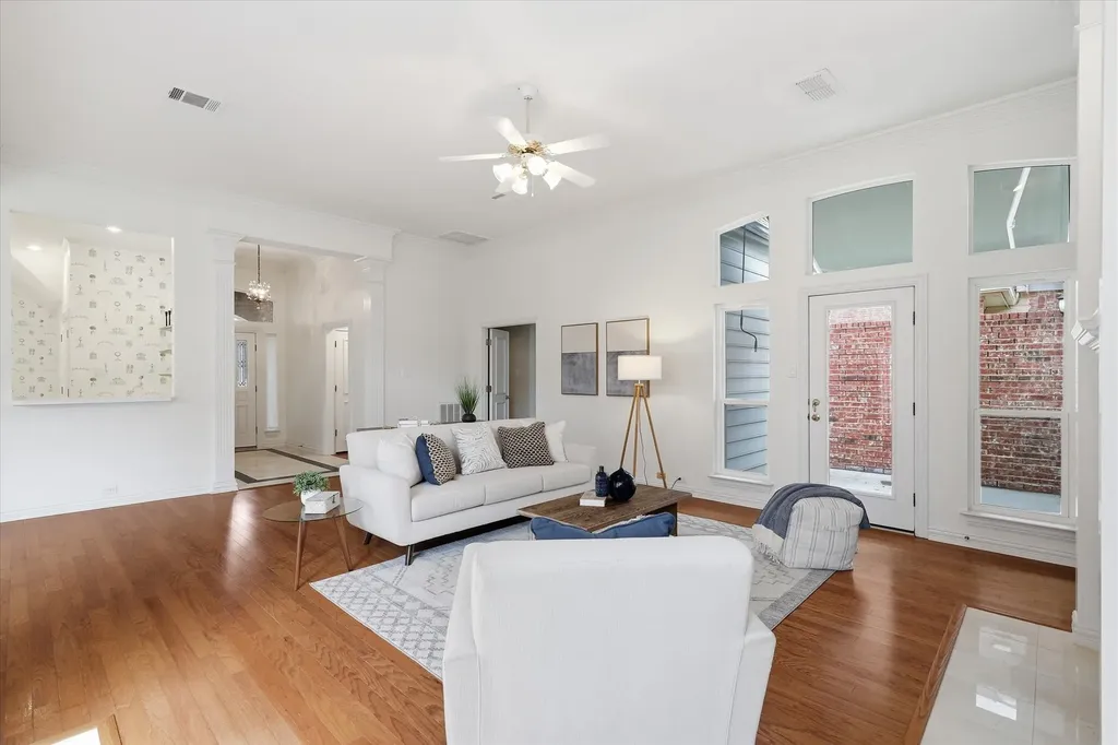 5750 Encore Drive Dallas TX 75240