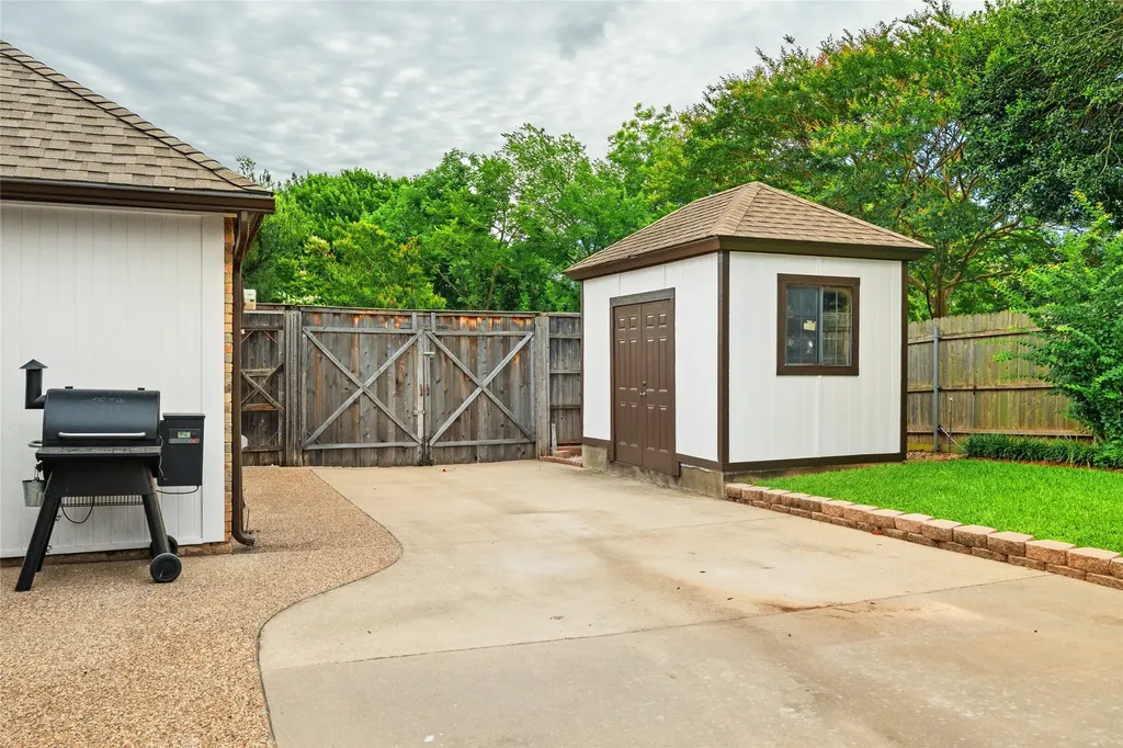 608 Gunnison Drive Arlington TX 76006