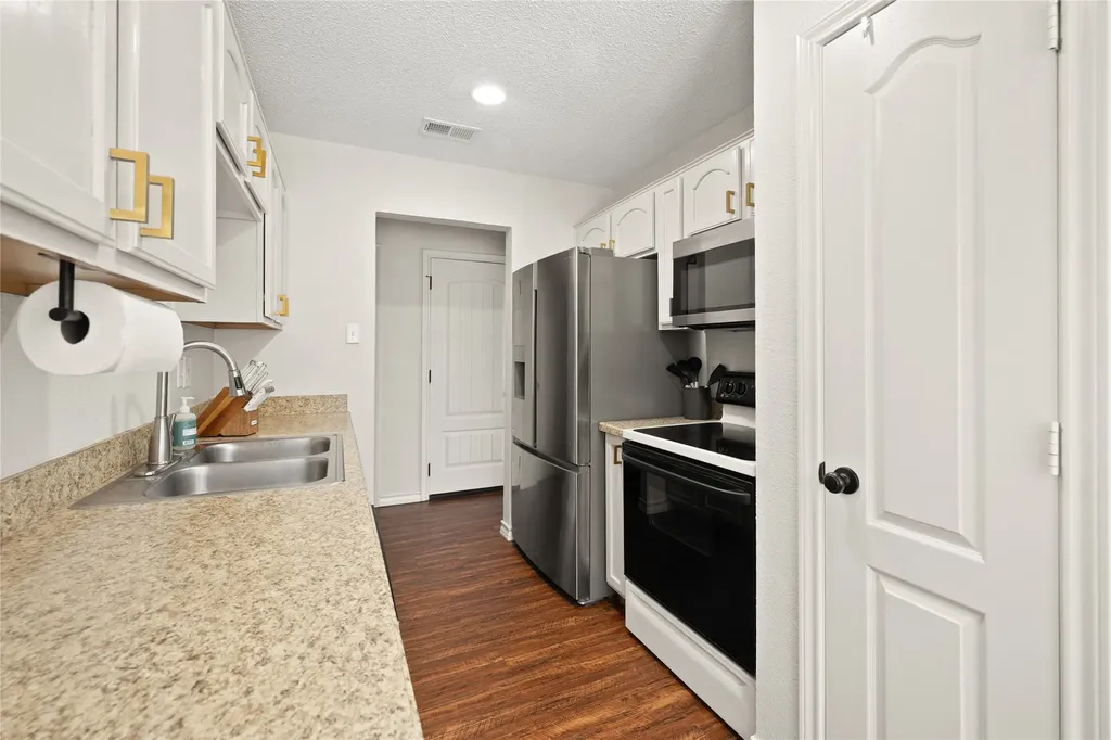 748 Nelson Place Fort Worth TX 76028