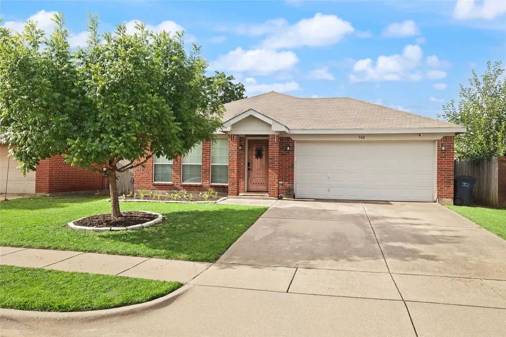 748 Nelson Place Fort Worth TX 76028