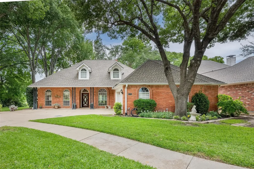 6114 Firecrest Drive Garland TX 75044