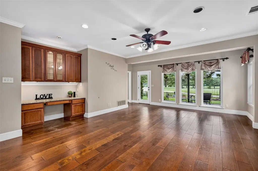 6114 Firecrest Drive Garland TX 75044