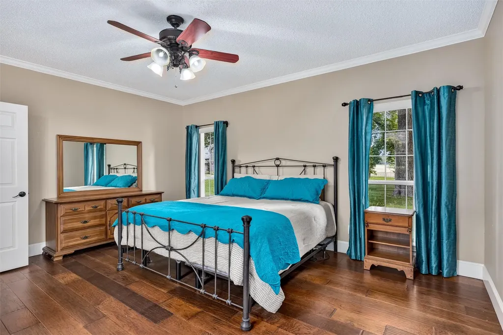 6114 Firecrest Drive Garland TX 75044