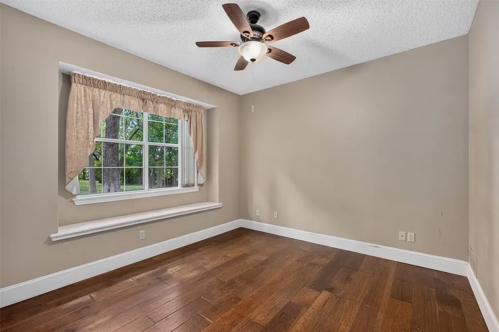 6114 Firecrest Drive Garland TX 75044