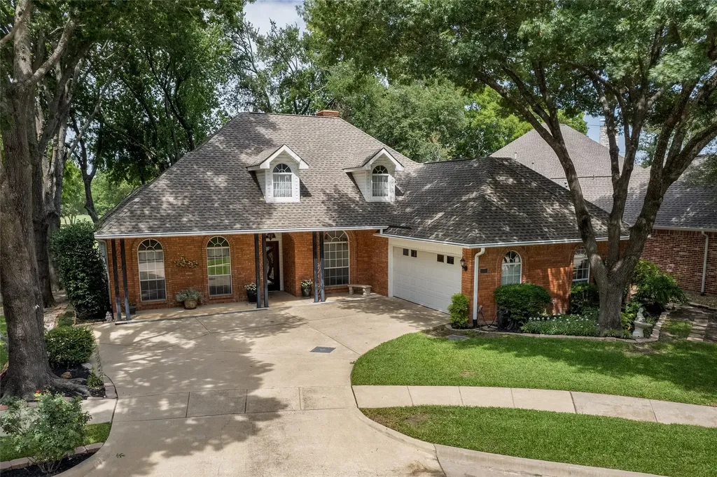 6114 Firecrest Drive Garland TX 75044