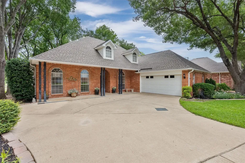 6114 Firecrest Drive Garland TX 75044
