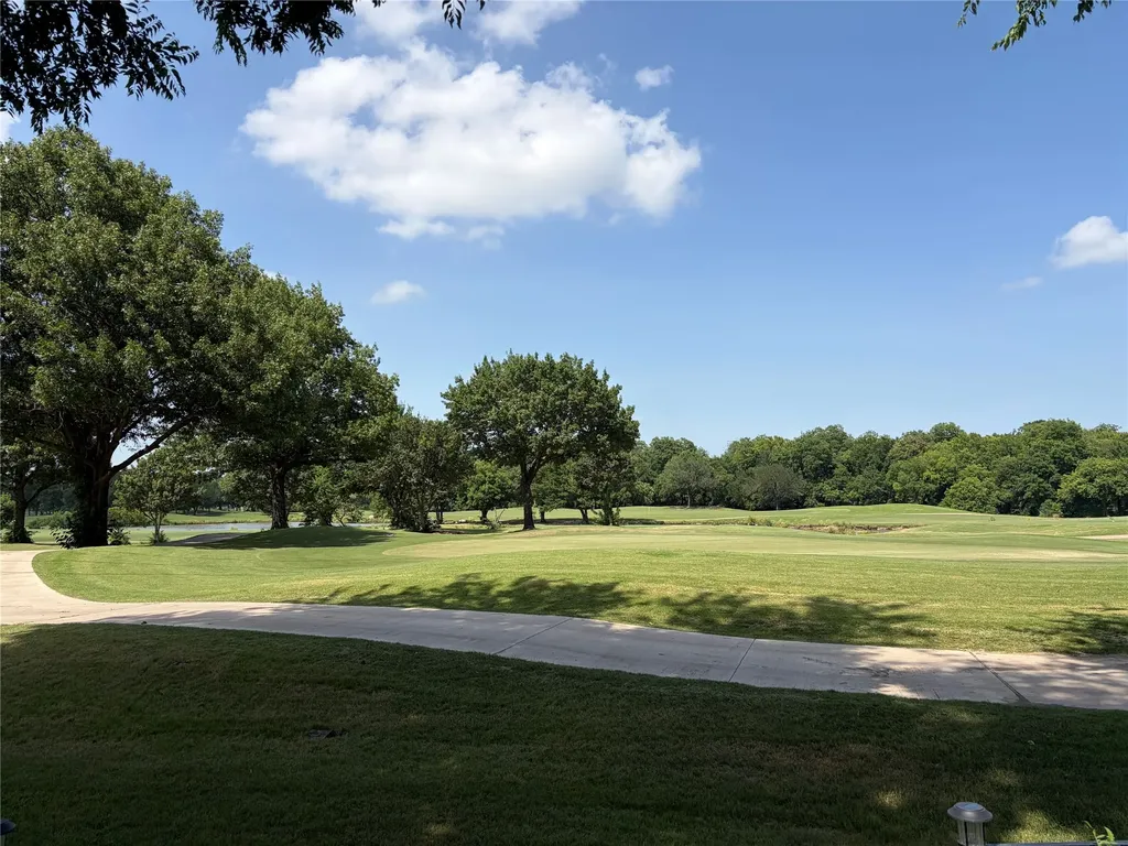 6114 Firecrest Drive Garland TX 75044