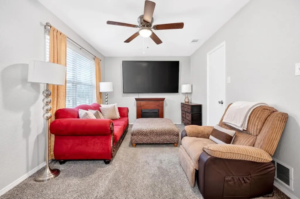 1604 Wickford Drive Arlington TX 76018