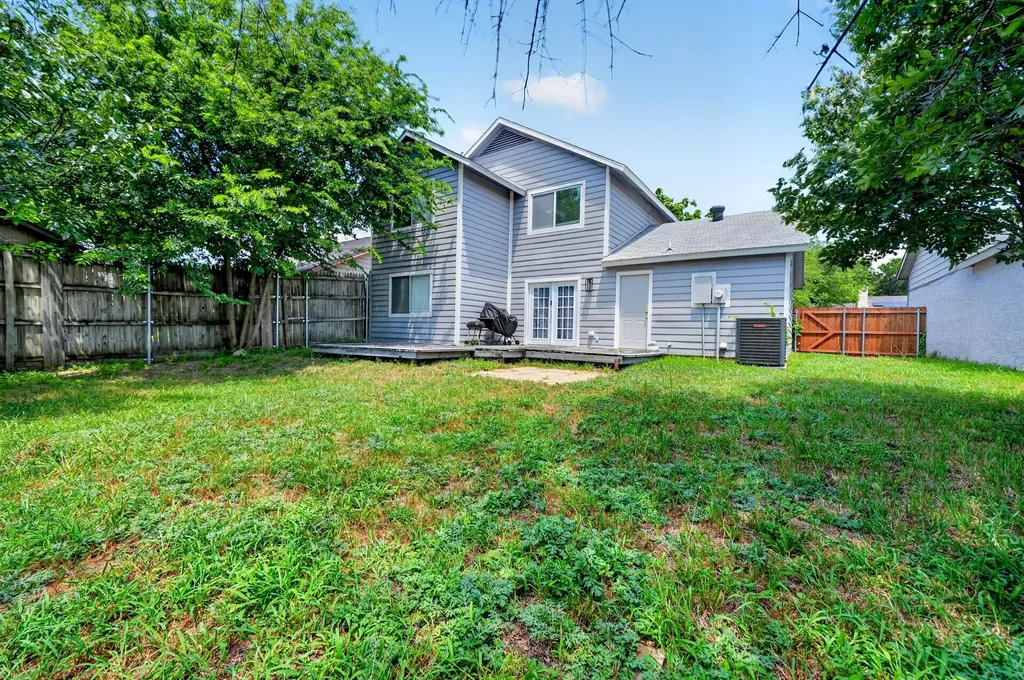 1604 Wickford Drive Arlington TX 76018