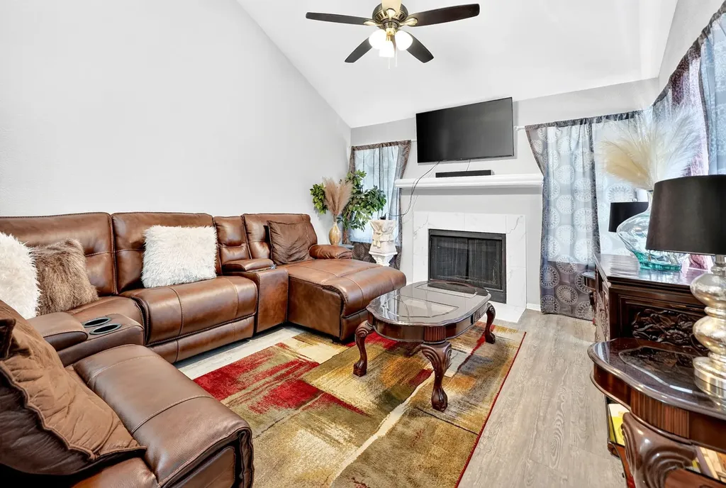 1604 Wickford Drive Arlington TX 76018