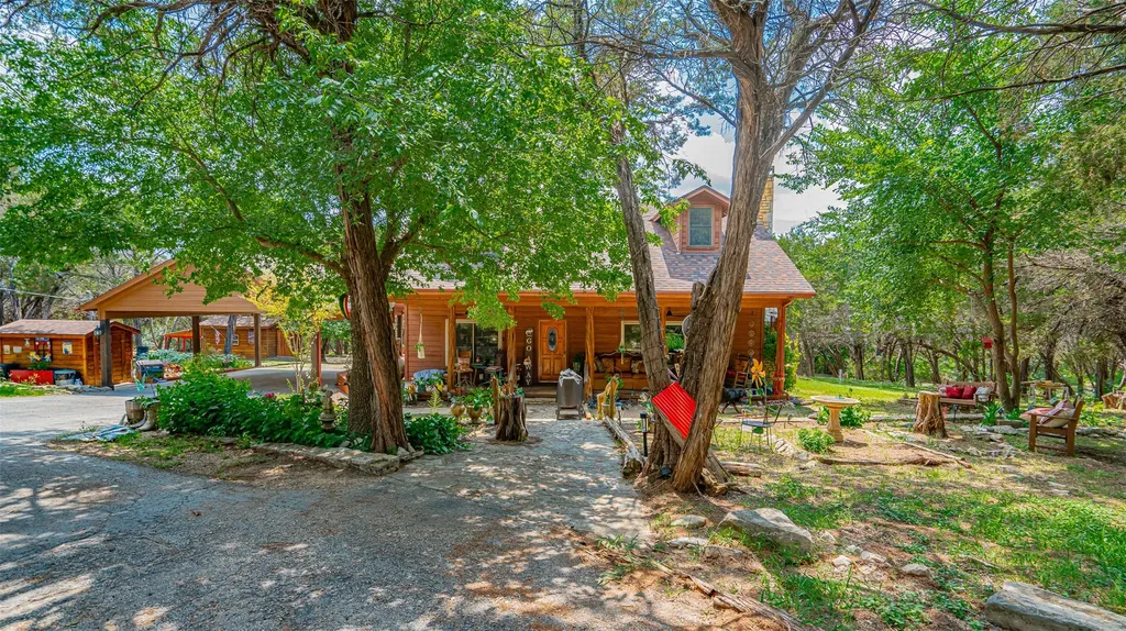 1129 County Road 306 #B Rainbow TX 76077