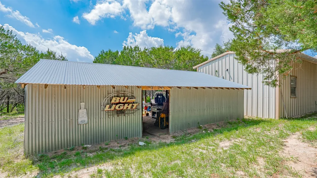 1129 County Road 306 #B Rainbow TX 76077