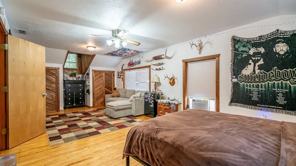 1129 County Road 306 #B Rainbow TX 76077