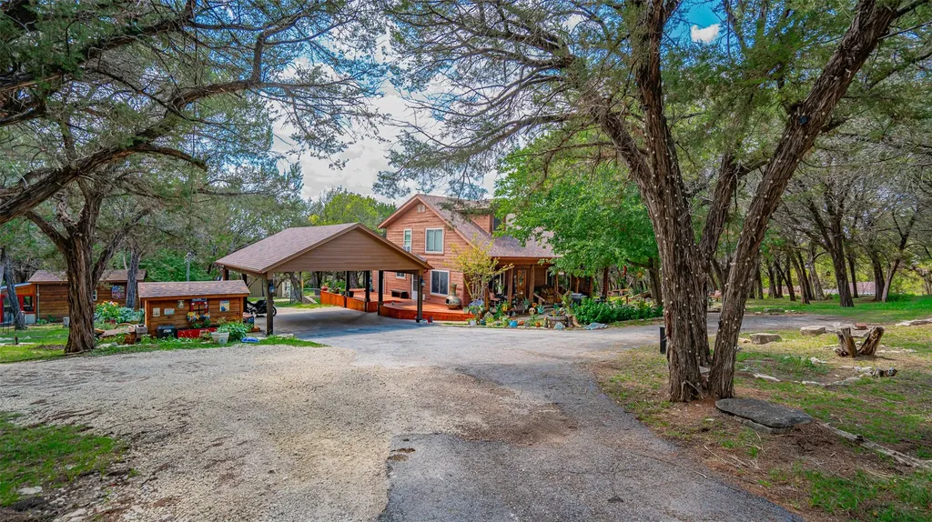 1129 County Road 306 #B Rainbow TX 76077