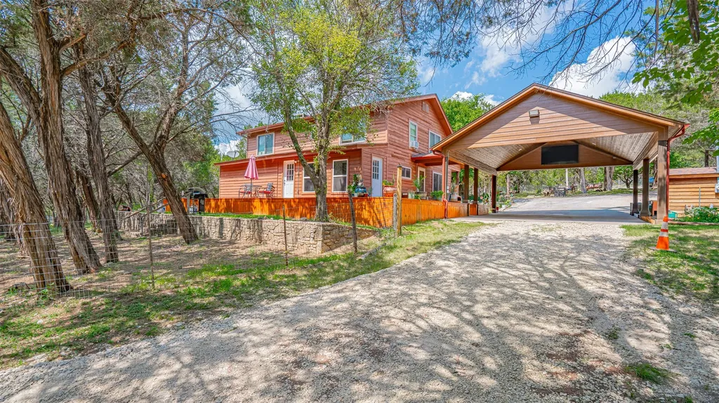 1129 County Road 306 #B Rainbow TX 76077