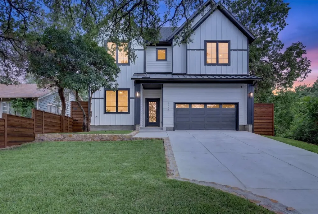 1727 Ramsey Dallas TX 75216